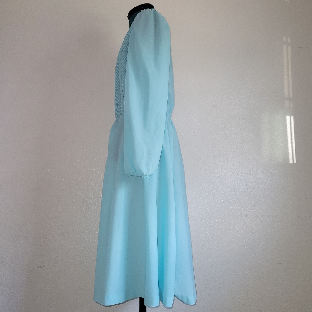 Vintage  1960s JENNIFER GEE Light Blue Pleated Textured Lines  Midi Dress  Sz 14 - Picture 5 of 13